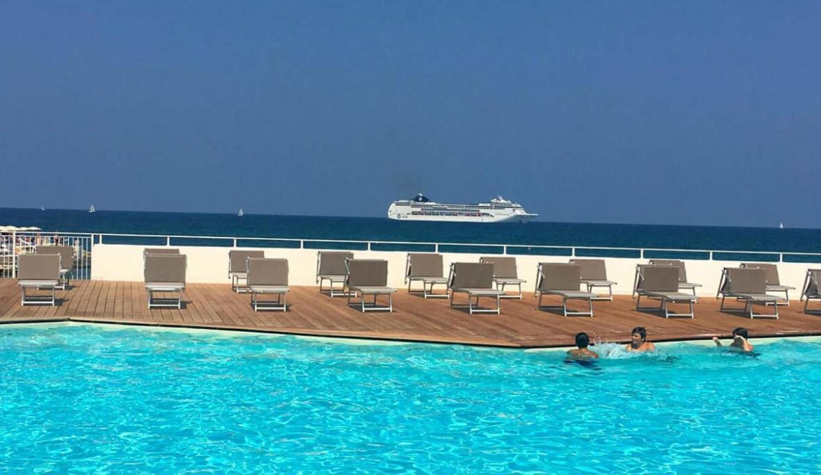 La Mia Terrazza Sul Mare - Mared'Amare Bari Exterior foto